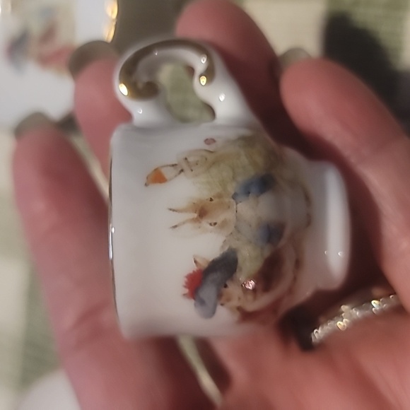 The World of Beatrix Potter mini tea set pieces Peter Rabbit Reutter porcelain - Picture 6 of 14